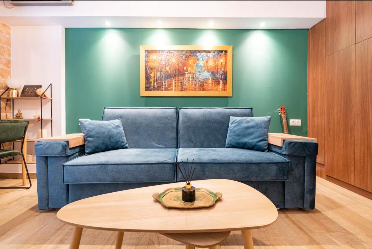 Cute Tiny Apartment In The Heart Of Flisvos Aten Exteriör bild